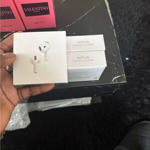 Apple AirPods Gen 4 with Noise Cancellation in White